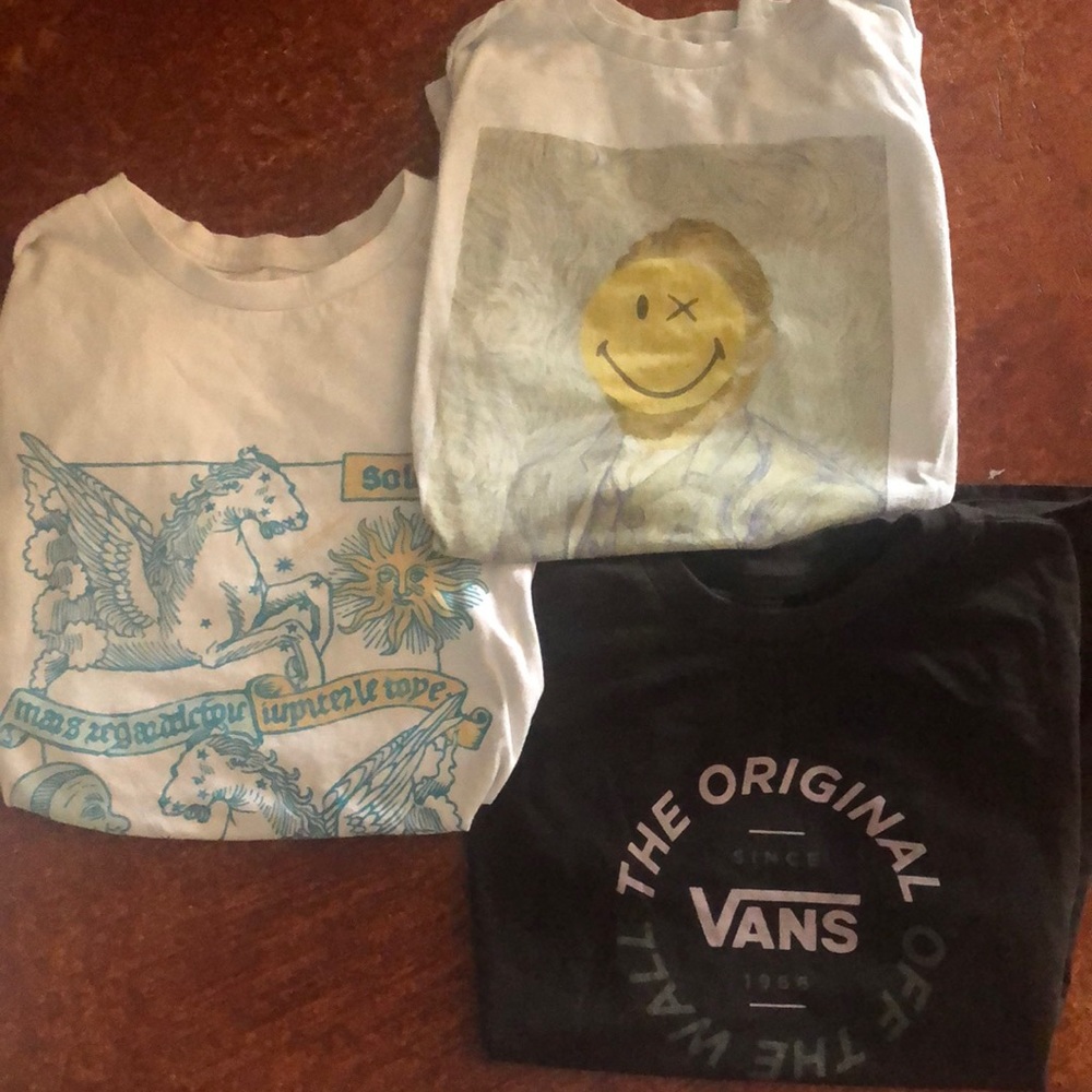 Vans Xsmall, an Abound t-shirt Size M and an old navy t-shirt size XL